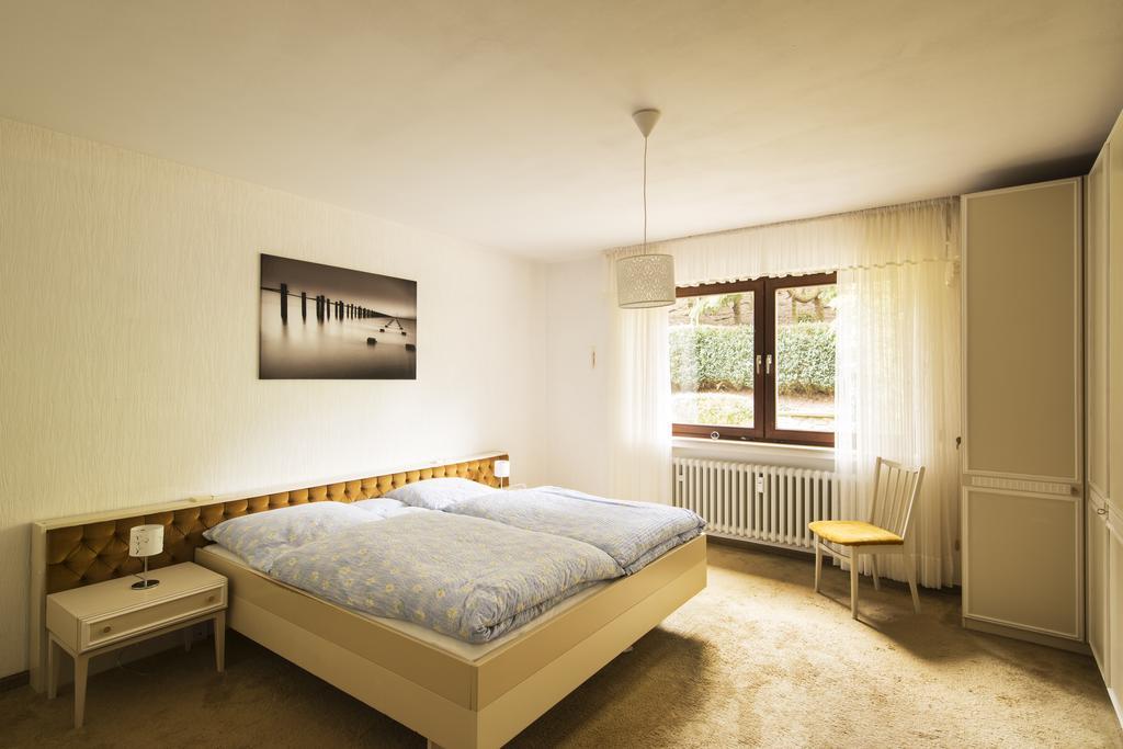 Ferienwohnungen Casa Ri Leiwen Szoba fotó