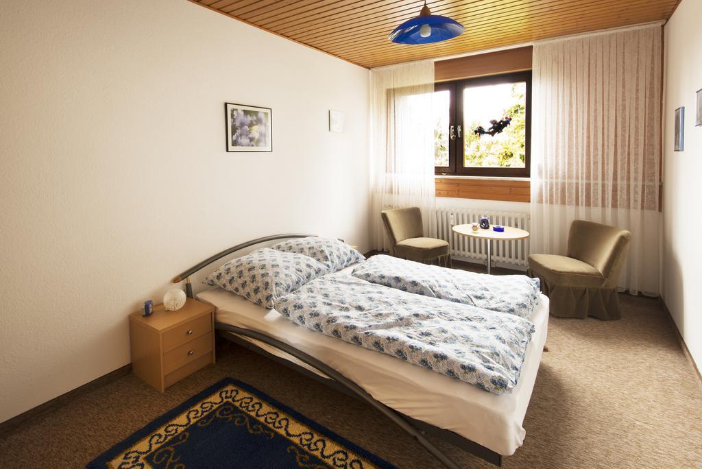 Ferienwohnungen Casa Ri Leiwen Szoba fotó